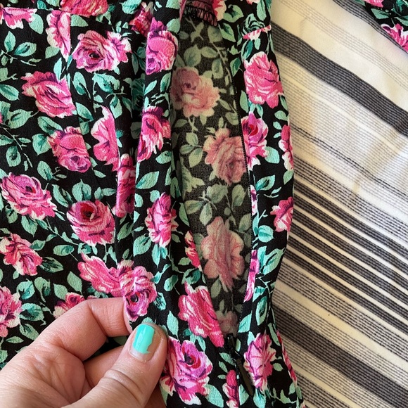 Zara Floral Dress - Picture 3 of 9